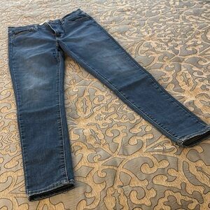 Women’s Blue Jeans
